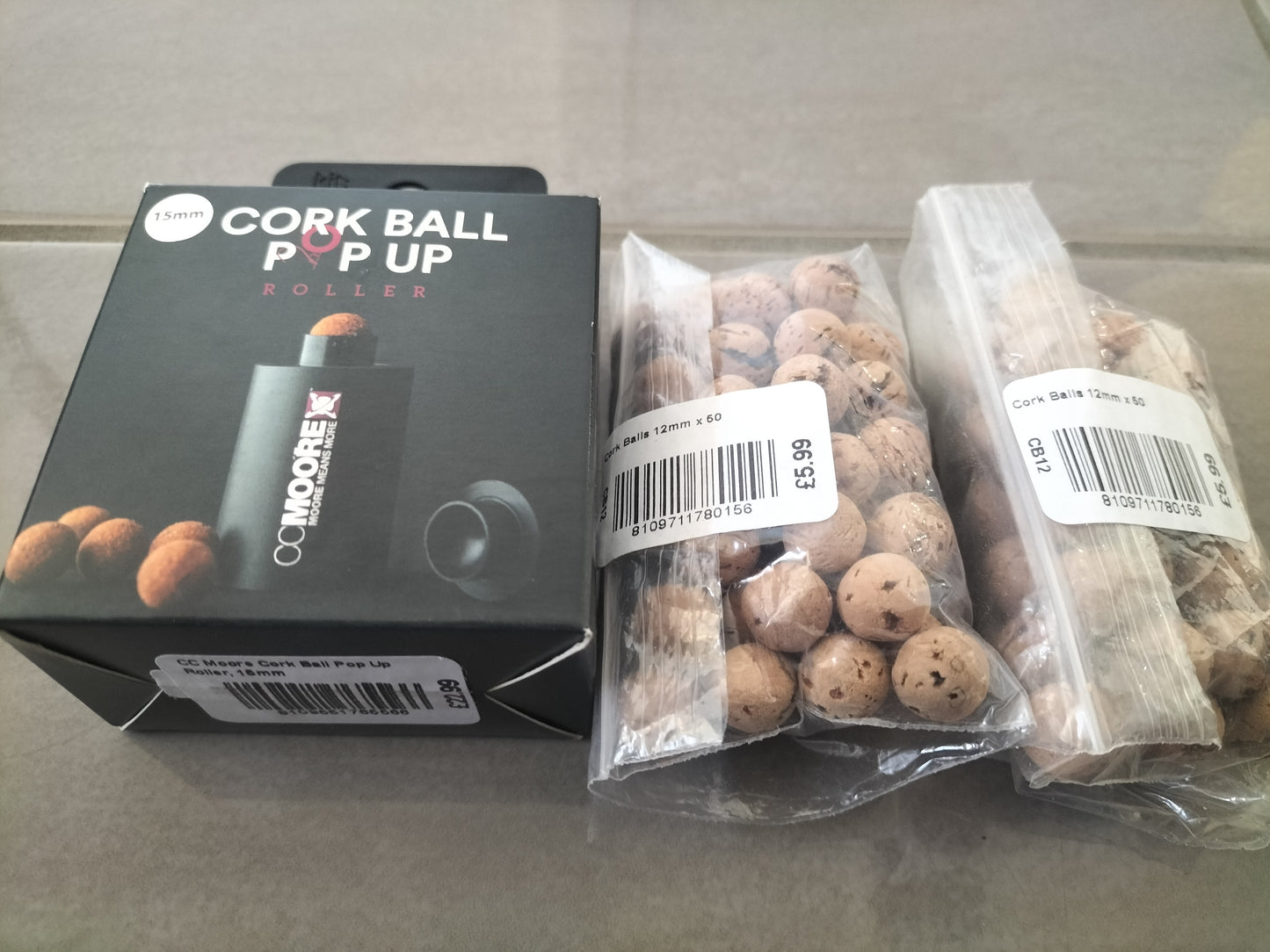 CC Moore Cork Ball Pop Up Roller Used Once Plus 12mm Cork Balls